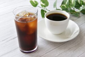 ホットコーヒーとアイスコーヒー